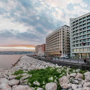 **** Hotel Royal Continental Italy